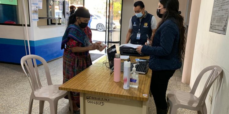 Totonicapán habilita quioscos de registro para vacunación contra COVID-19