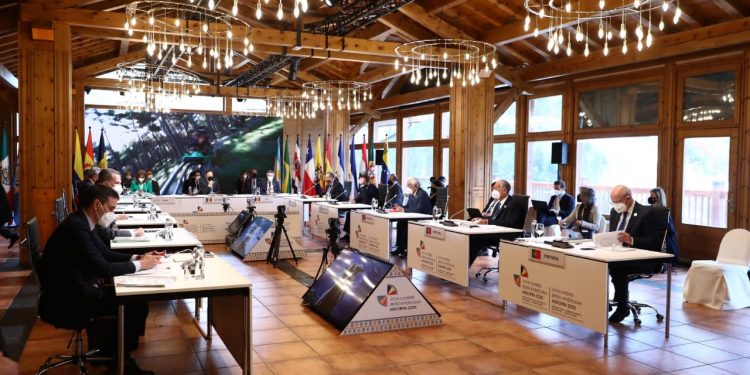 Mineco afirma alianza comercial con empresarios de Europa