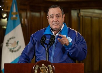 Presidente anuncia que la fase 2 de vacunación comienza el próximo 4 de mayo