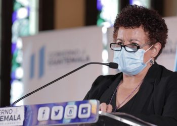 Salud anuncia habilitación de camas por aumento de casos de COVID-19