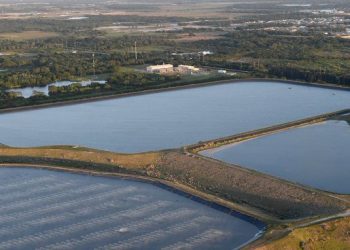 Temen inminente colapso de una balsa con desechos industriales en Florida
