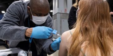 COVID-19 ha dejado a 40 mil niños de Estados Unidos sin uno de sus padres