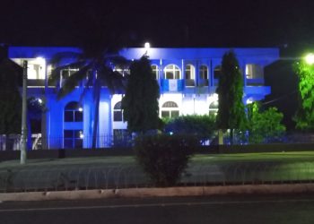 Edificios del Organismo Judicial se iluminan de azul y blanco por el bicentenario