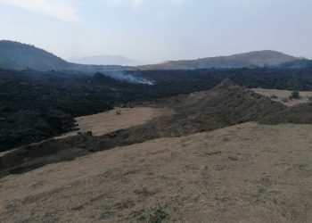 Continúan los trabajos para reencauzar flujos de lava del volcán de Pacaya