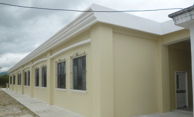 Izabal: Ampliarán Hospital Distrital Colonia Santa Bárbara