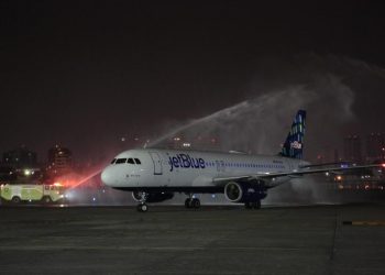 Aerolínea estadounidense jetBlue inicia conexión con Guatemala
