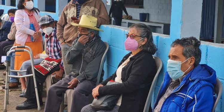 “La vacuna es importante para vencer al COVID-19”, dice vecina de Quiché