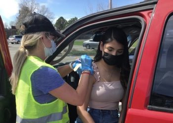 Consulados de Guatemala en EE. UU. impulsan jornadas de vacunación contra COVID-19