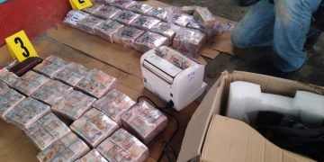 Agentes de la PNC y fiscales del Ministerio Público realizaron el conteo del dinero