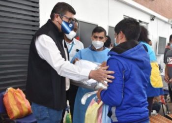 Autoridades verifican la atención a los connacionales retornados de Estados Unidos.