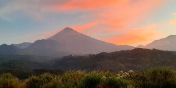 Revisan avances de programa que promueve territorios sostenibles y resilientes en cadena volcánica del país