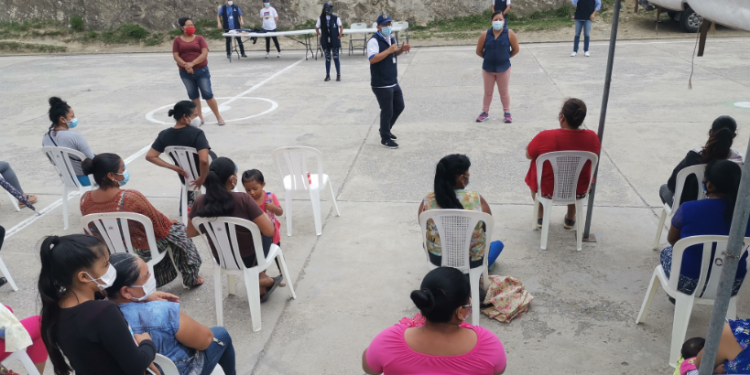 Estrategia a nivel nacional para prevenir embarazos en niñas y adolescentes