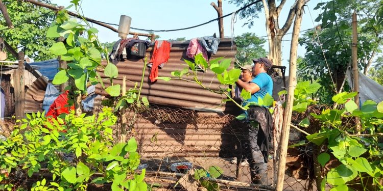 Conred asiste a personas afectadas por fuertes lluvias y vientos