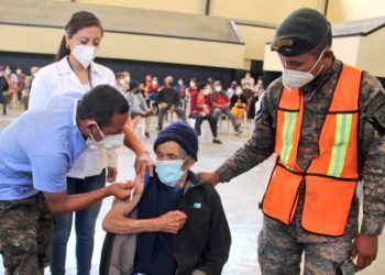 Ejército de Guatemala activa dos brigadas de vacunación