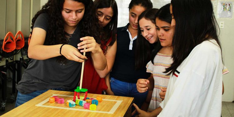 Este es el cuarto año consecutivo del curso denominado “Mujeres en Ingeniería”,