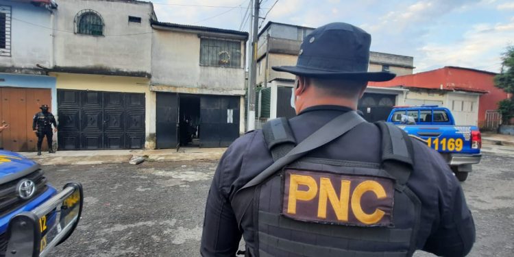 Fuerzas de seguridad hacen 127 allanamientos por combate a extorsiones