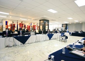 Ejecutivo presenta avances en desarrollo social y económico