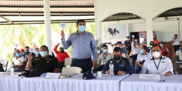 Gobernador de Izabal participa en reunión de Codede