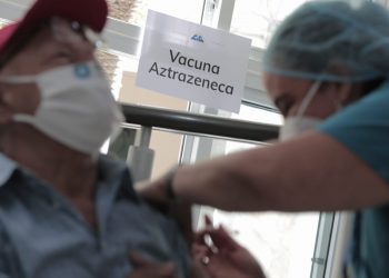 Vacunación contra el COVID-19