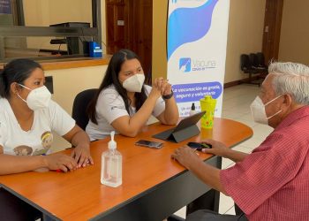 Instalan 23 quioscos de registro para vacunación en Zacapa