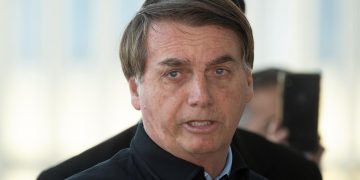 Bolsonaro admite que Brasil puede vivir grave crisis eléctrica por sequía