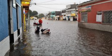La Conred reporta al menos mil 042 personas afectadas por lluvias en las últimas horas.