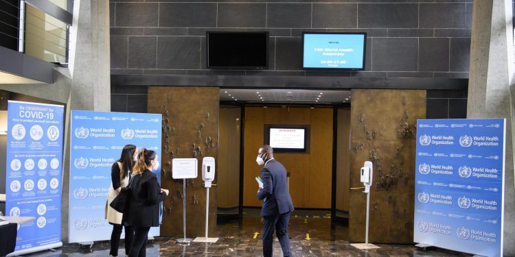 La OMS lleva a cabo su reunión anual en Suiza.