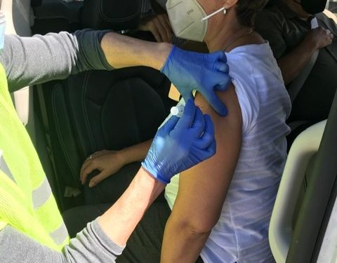 La mayoría de personas que acudieron a la jornada de vacunación contra COVID-19 eran de origen hispano