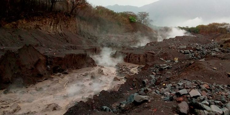 Se forma lahar en cauce de los ríos Cabello de Ángel y Nimá 1