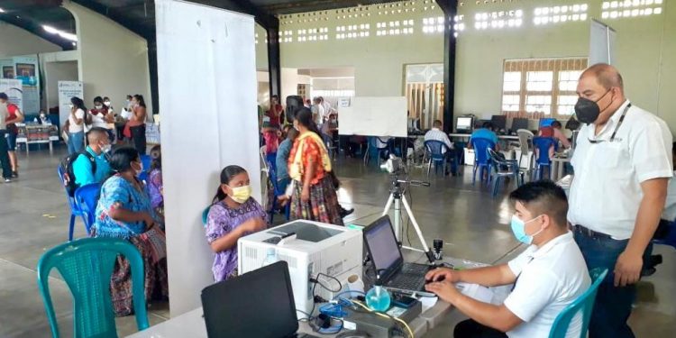 Más de mil beneficiados en jornadas móviles de servicios integrados