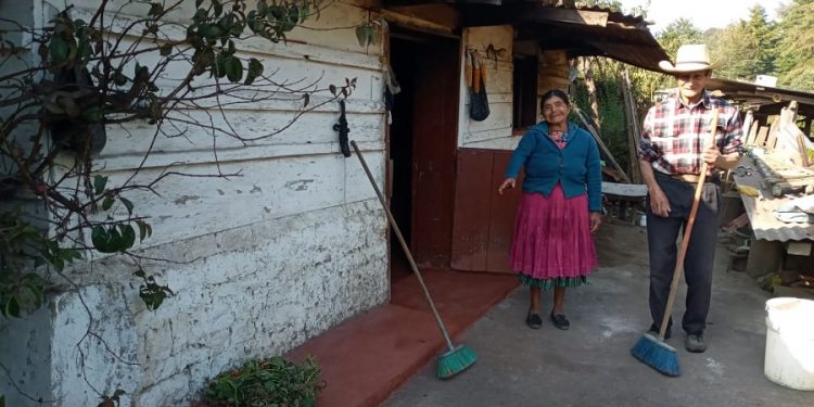 Gobierno beneficia a 10 mil viviendas con programa Piso Digno