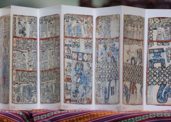 Lanzan audiolibro del Popol Vuh en idiomas español y quiché