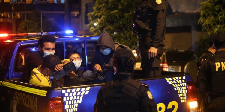 Por incumplimiento de las medidas de bioseguridad la PNC capturó a 171personas.