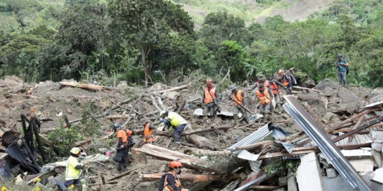 Presentan avances de plan para reconstruir viviendas