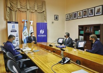 Guatemala y Uruguay comparten experiencias para reducir contaminación