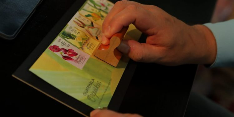 Qué temas tendrán las cinco series postales que se lanzarán para conmemorar el bicentenario de independencia