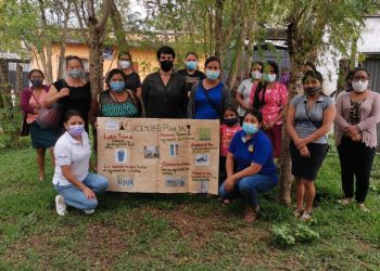 Mujeres, líderes en acciones para contrarrestar la contaminación en Sacatepéquez