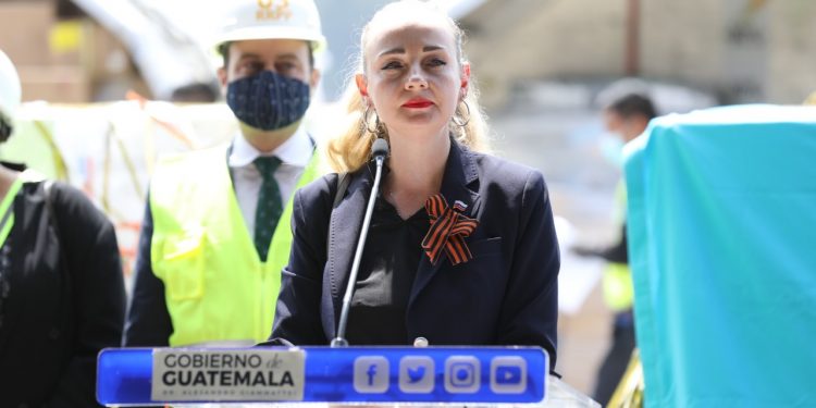 Sputnik V “Ofrecemos a los guatemaltecos el producto de alta calidad”, dice encargada de negocios de Embajada de Rusia