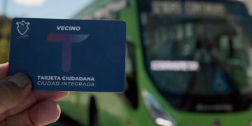 Transmetro inicia pago de pasaje a través de tarjeta ciudadana .