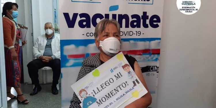 Así se desarrolla segunda fase de vacunación contra el COVID-19 en Sololá