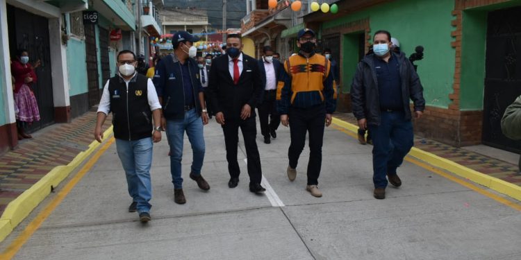 Vecinos de San Mateo y Almolonga cuentan con mejores calles