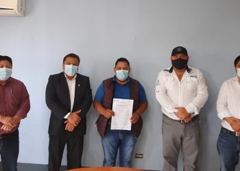 Convenio viabiliza mejoras de camino rural en San Martín Jilotepeque