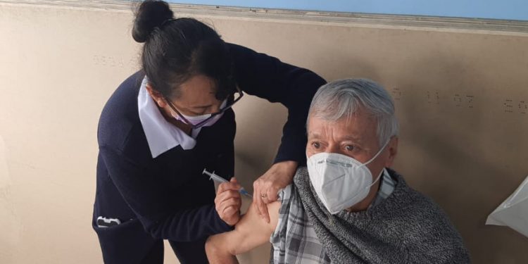 Vecinos marquenses agradecen al Gobierno por priorizarlos en vacunación contra el COVID-19