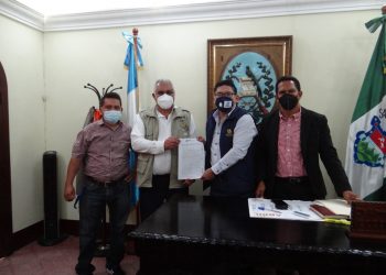 Comunidad de San Lucas Sacatepéquez contará con mejores condiciones viales