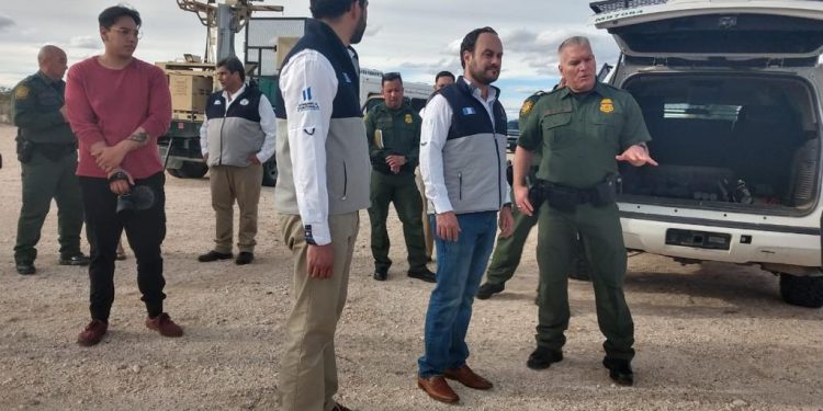 Canciller visitará albergues temporales de migrantes en Texas