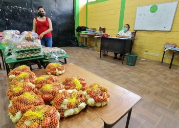 Concluye tercera entrega de alimentación escolar en Zacapa