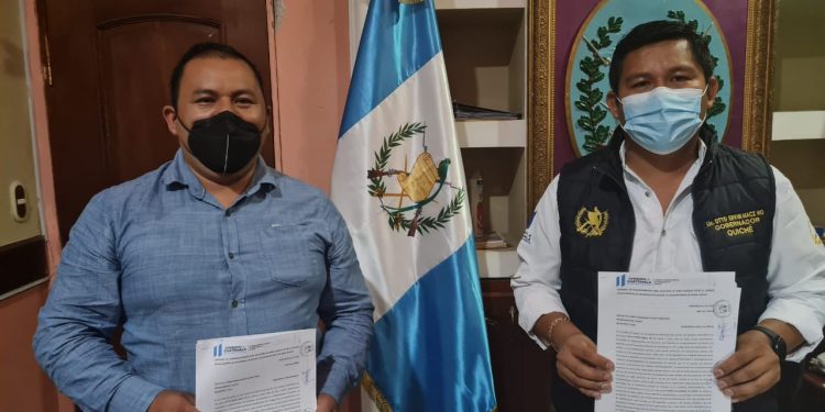 Firman ocho convenios para proyectos de desarrollo en Quiché