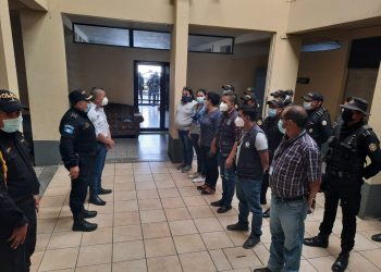 Efectúan operativos en ventas de bebidas alcohólicas de Santa Rosa