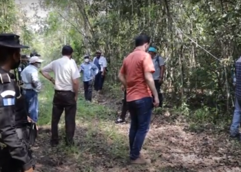 Personal de Copadeh visita terrenos destinados a la comunidad Laguna Larga