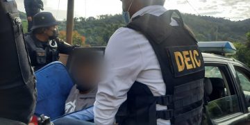 Desmantelan banda cuyos integrantes se hacían pasar por soldados y policías